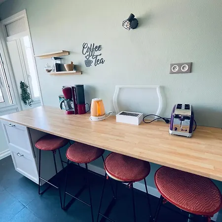 Séjour chez l'habitant Chambre Privee Lumineuse Dans Grand Clermont-Ferrand